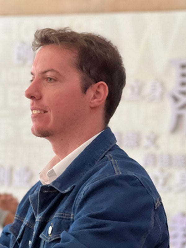 Luc, fondateur de Verahelpyou